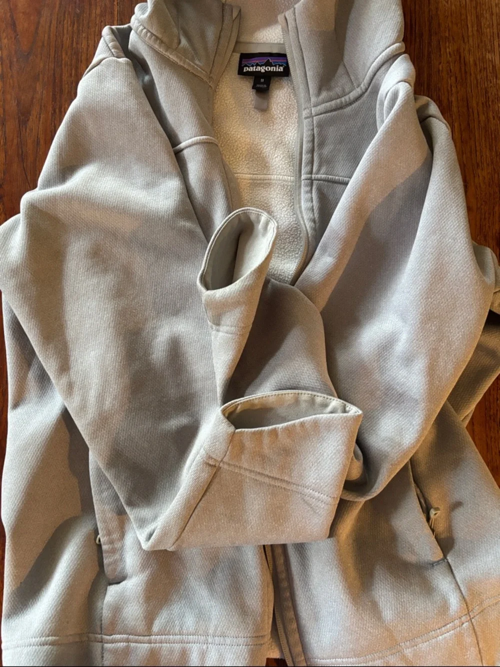 Patagonia Light gray Hooded Fleece Jacket - Picture 5 of 6